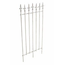 Rustik järnspaljé för klätterväxter i klassisk design