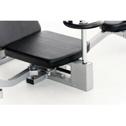 Spagat-träningsmaskin med justerbar ryggstödsvinkel och vadderat säte