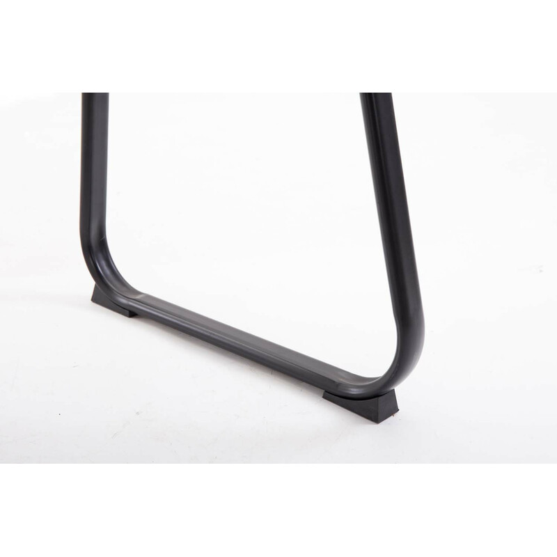 Exklusiv besöksstol med quiltad tygklädsel och metallram