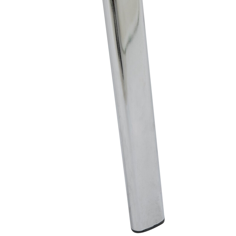 Komfortabel stapelbar stol med konstläder och kromad ram