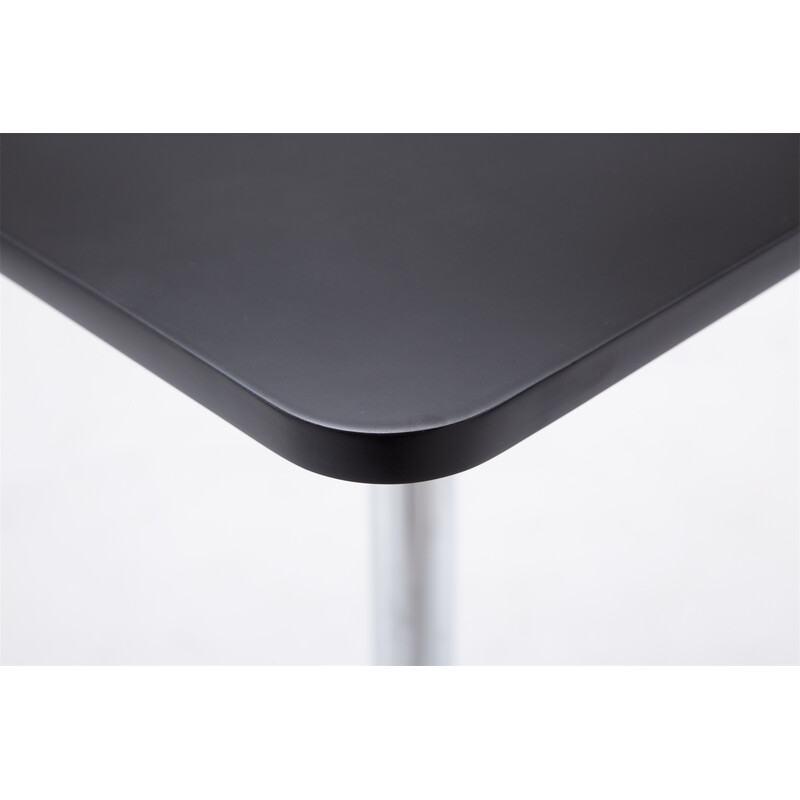 Elegant och mångsidigt ståbord för hem och evenemang