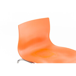 Moderna stapelbara barstolar med ergonomisk design