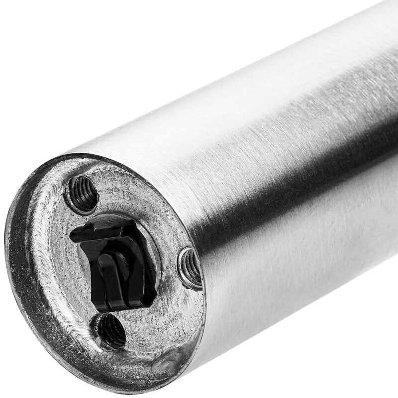 Stapelbar metallbistrostol med högt ryggstöd och hållbar design