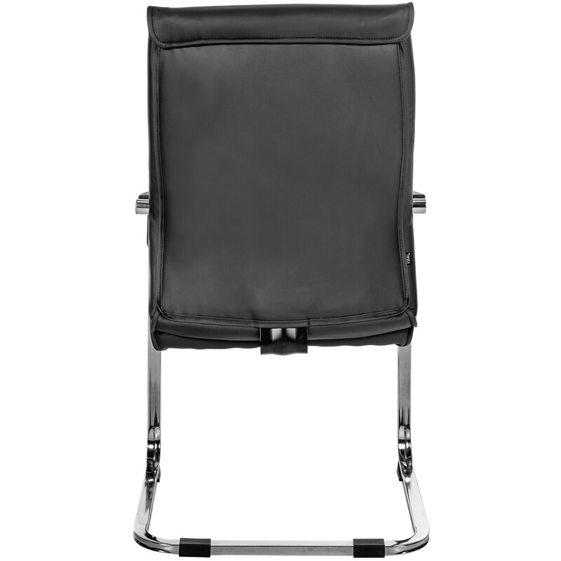 Elegant besöksstol med vadderade armstöd och hållbar konstruktion