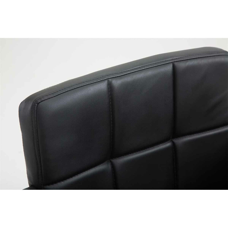 Elegant kontorsstol i konstläder med höjdjustering