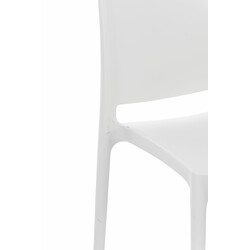 Modern stapelbar stol för inomhus- och utomhusbruk