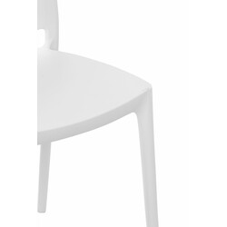 Modern stapelbar stol för inomhus- och utomhusbruk