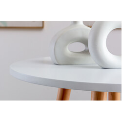 Runt ståbord i bok med konformade ben och fotstöd