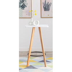 Elegant skandinaviskt barbord i bok med golvskydd