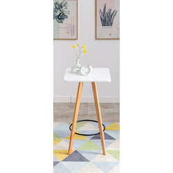 Elegant skandinaviskt barbord i bok med golvskydd