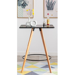 Elegant ståbord i bok med skandinavisk design