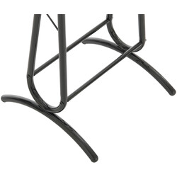 Stilren klädställning med hylla för kläder och skor