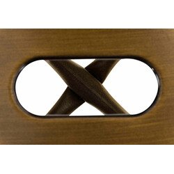 Stabila barstolar i metall med bekvämt fotstöd