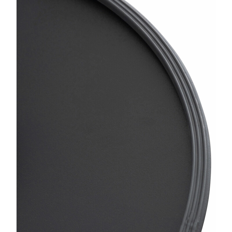 Golvplatta i metall med gummiskydd för barstolar