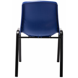 Stapelbar och lättskött plaststol med metallram