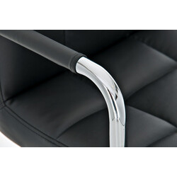 Bekväm kontorsstol i konstläder med justerbar höjd