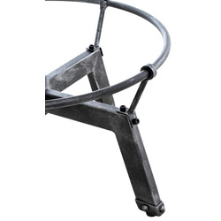 Elegant justerbart ståbord i furu och metall