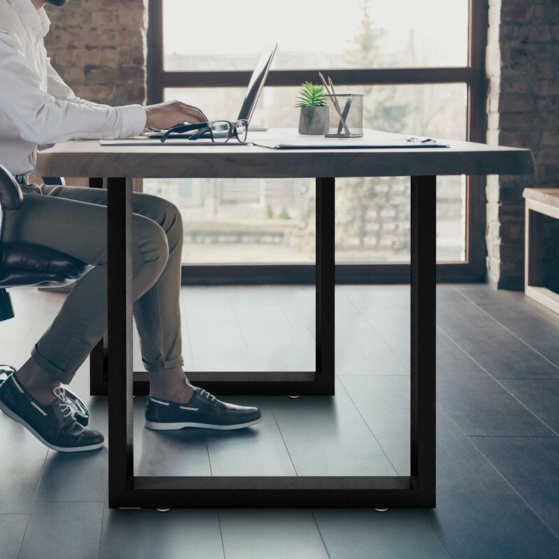 Mångsidiga bordsben i pulverlackerat stål med golvskydd