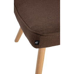 Elegant och mångsidig fotpall med bokträben