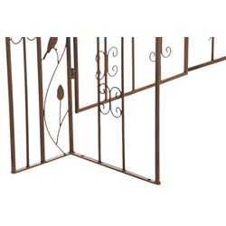 Rosenbåge med grind i järn för klätterväxter