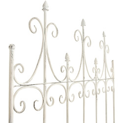 Elegant rostfri spaljé för klätterväxter i trädgården