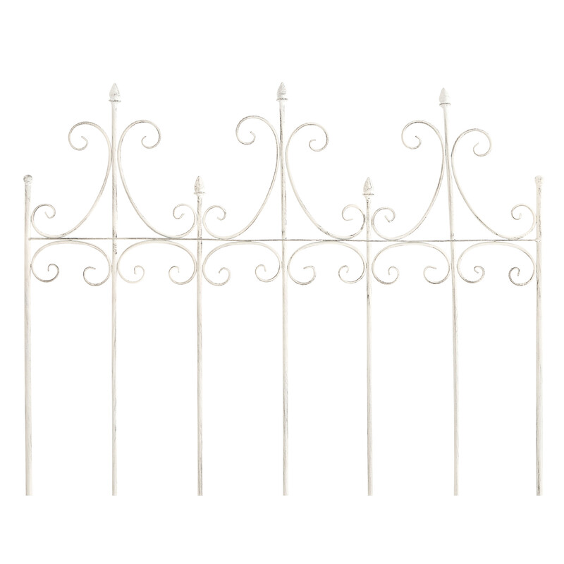 Elegant rostfri spaljé för klätterväxter i trädgården