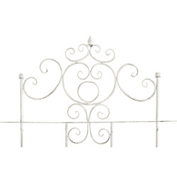 Rustik trädgårdsspaljé med klassisk design och dekorationer