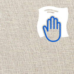 Elegant och bekväm gungstol i valnötsfärgat trä