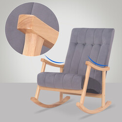 Elegant och bekväm gungstol i sammet för avkoppling