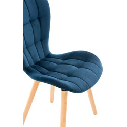 Eleganta matstolar i sammet med modern design