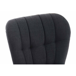 Elegant matstol med vadderad sits och träben