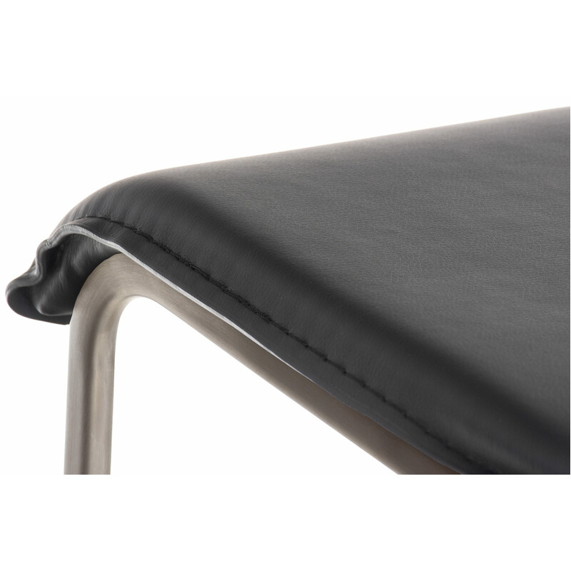 Modern och stilren barstol med justerbar höjd och vridbar sits