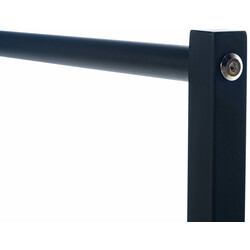 Modernt och robust klädställ för sovrum och hall