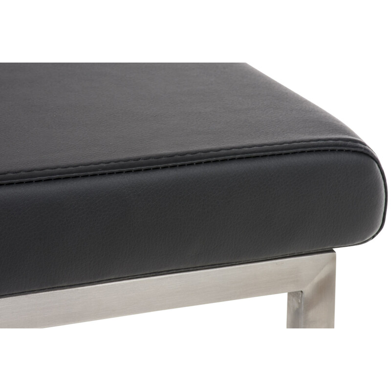 Eleganta matstolar i konstläder med hög ryggstöd