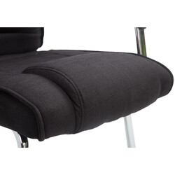 Elegant gungstol med ergonomisk design och vadderade armstöd