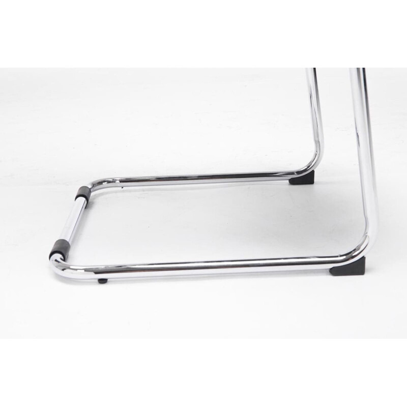 Eleganta ergonomiska besöksstolar med nätklädsel och krombas