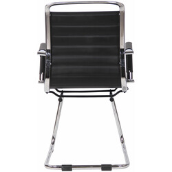 Moderna gungstolar i läder med kromfärgad metallram