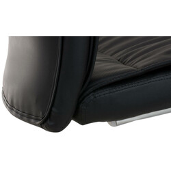 Lyxiga ergonomiska stolar med konstläder och kromdetaljer