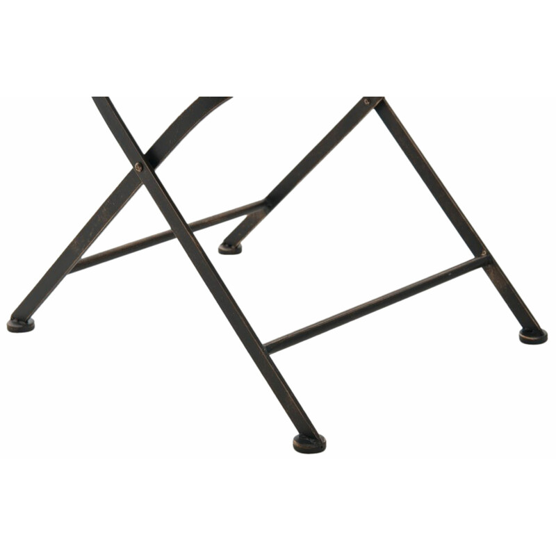 Nostalgiska handgjorda järnstolar med antikpatina för trädgård