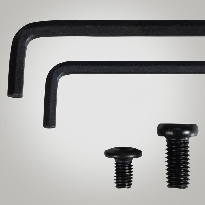 Modern metallsäng med förvaring och minimalistisk design