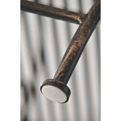 Elegant och mångsidig trädgårdsbänk för hem och trädgård