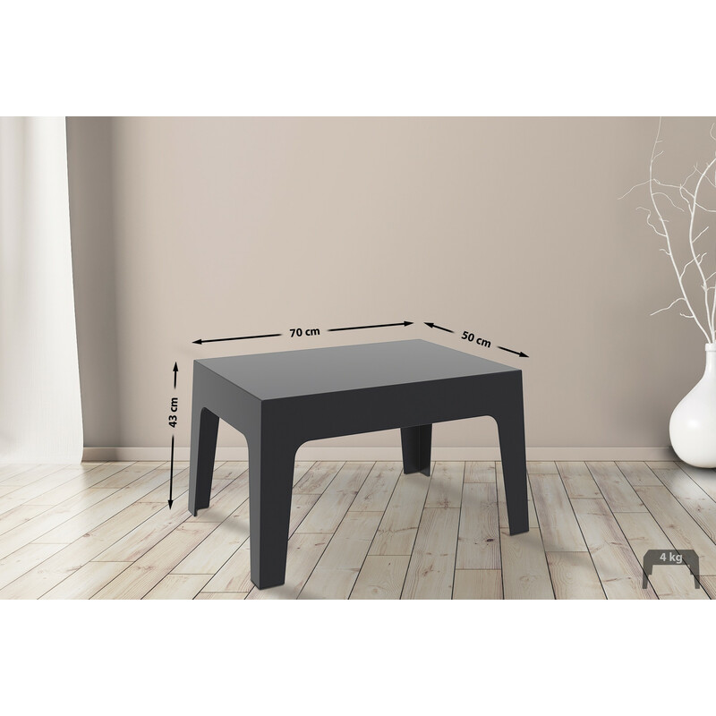 Praktiskt stapelbart trädgårdsbord i UV-beständig plast