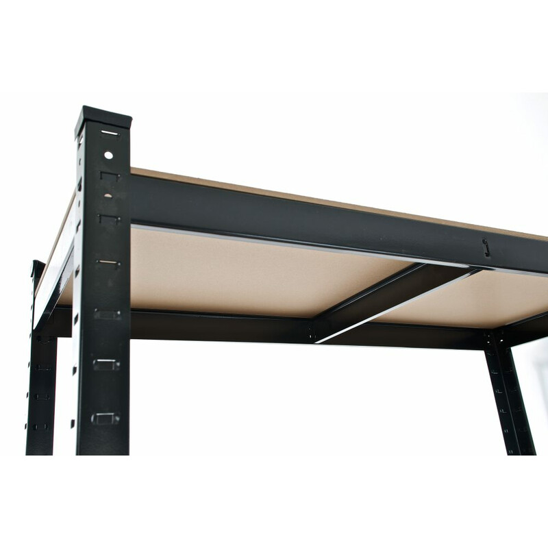 Robust och mångsidigt hyllsystem med justerbara hyllplan