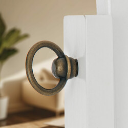 Elegant helkroppsspegel med justerbar lutning och hjul