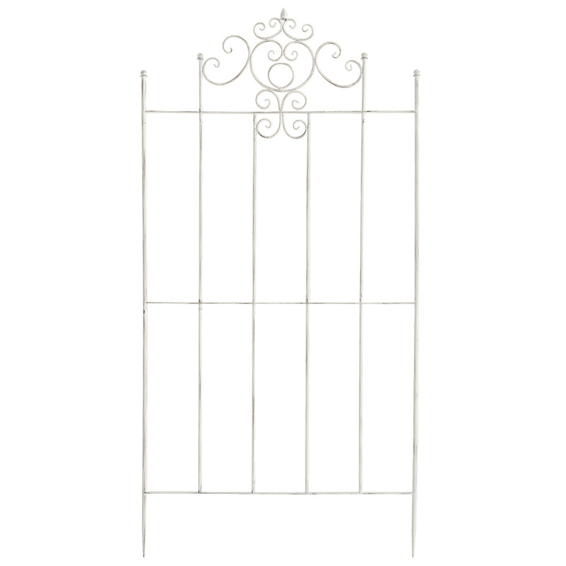 Rustik spaljépar för klätterväxter i trädgården