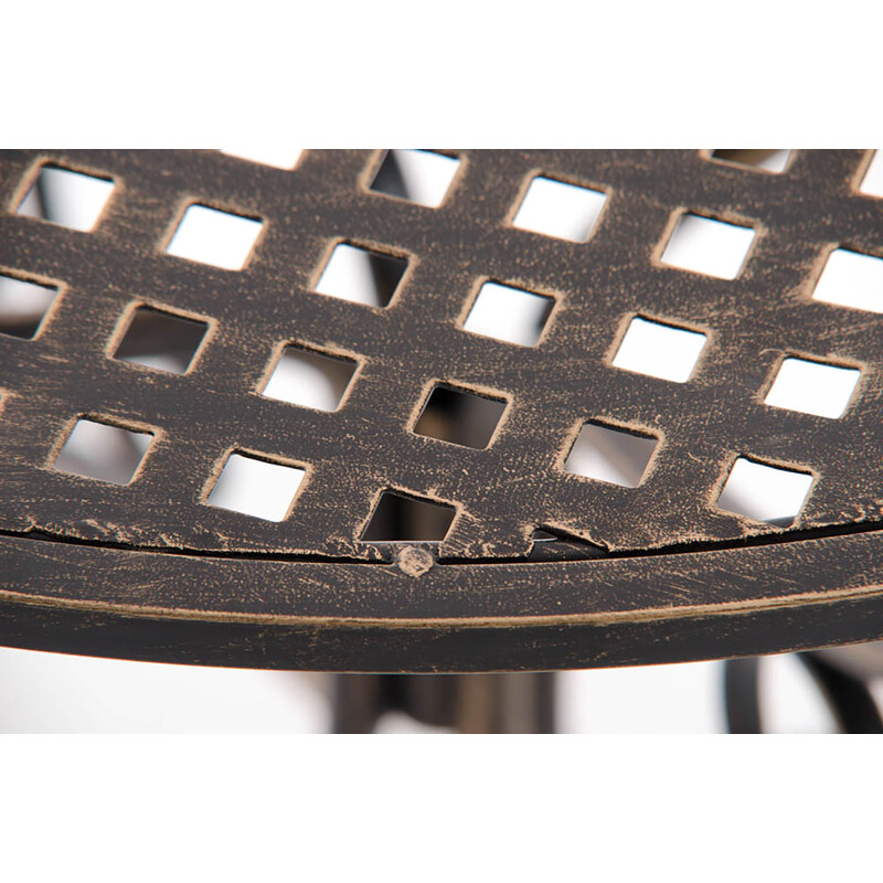 Nostalgiskt handgjort trädgårdsbord i antik stil av järn