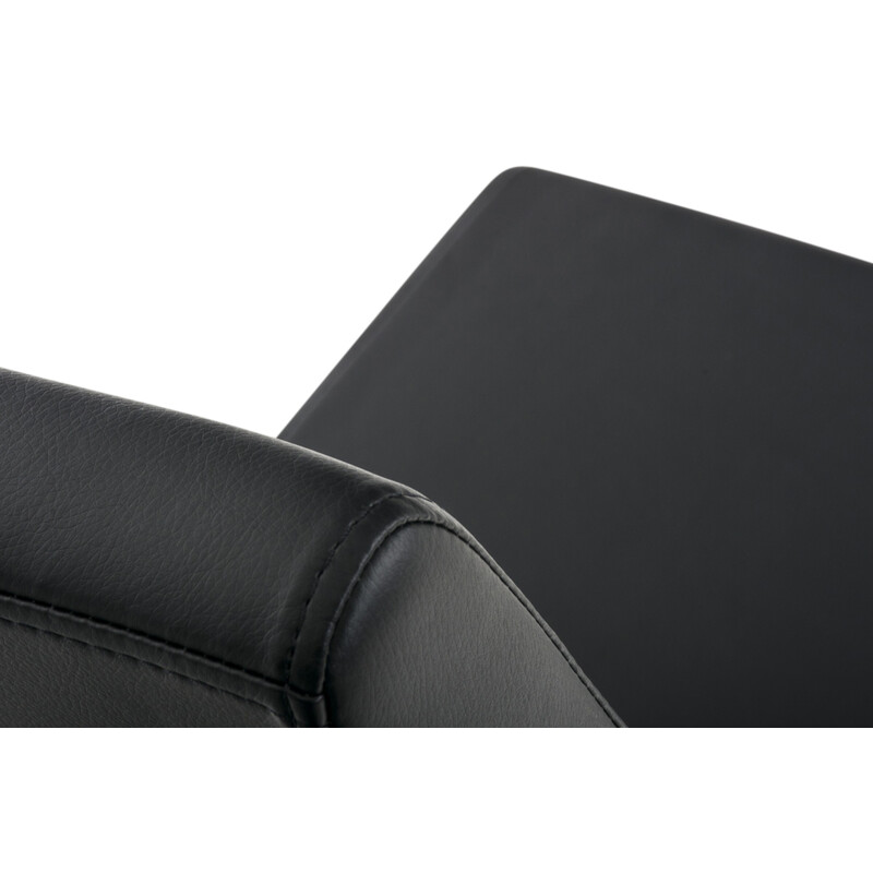 Eleganta matstolar i konstläder med rostfri stålram