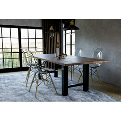 Stilrent och mångsidigt bordsstativ i pulverlackerat stål