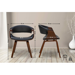 Bekväm matstol med armstöd och hållbar träkonstruktion