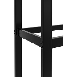 Elegant och funktionell vedställning i svart pulverlackerat stål